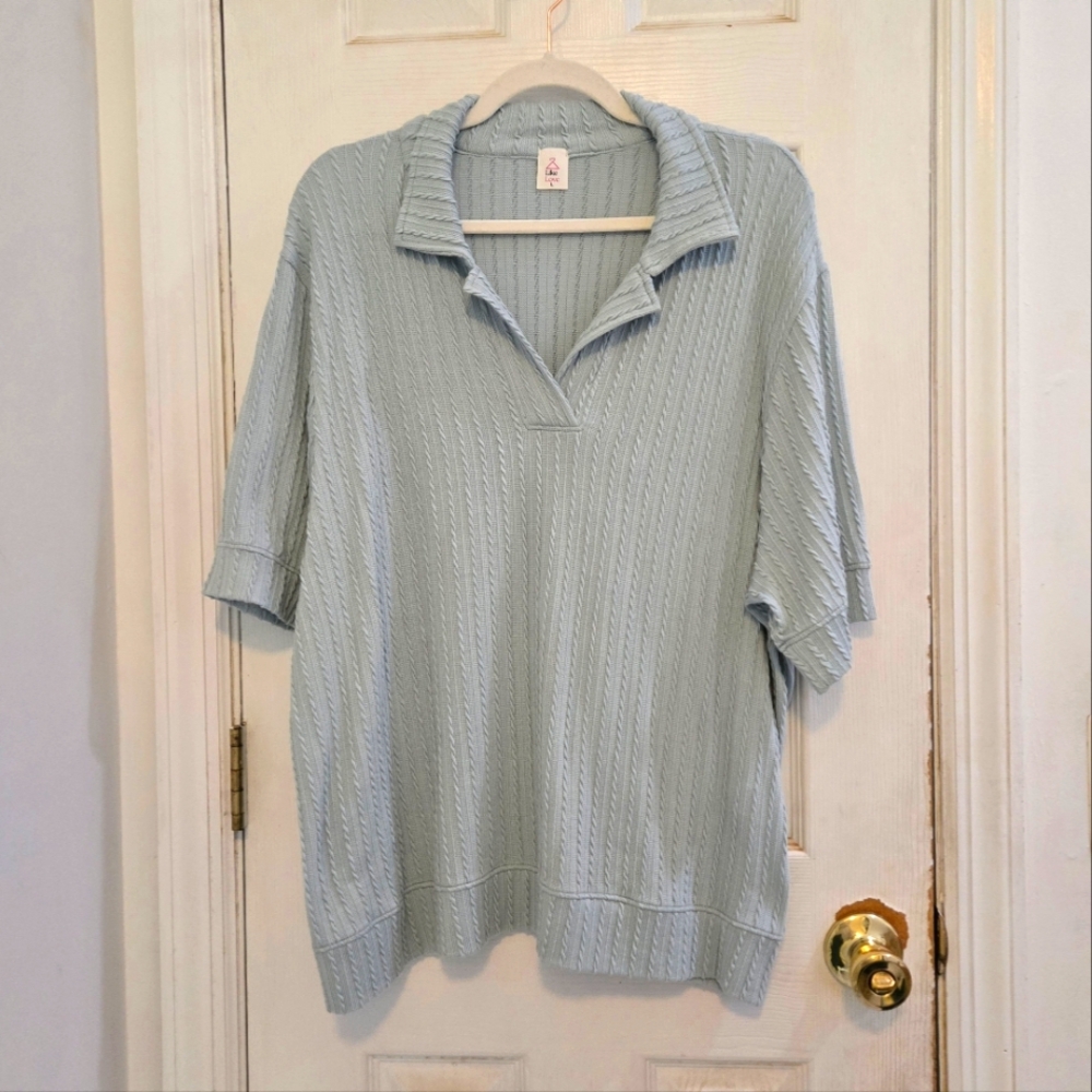 Like Love NWOT Collared Knit Top   Large